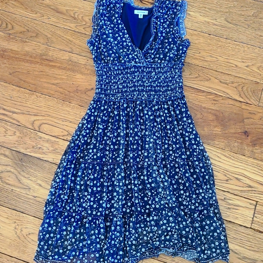 Floral blue dress